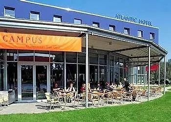Atlantic Universum 4* Brémai repülőtér